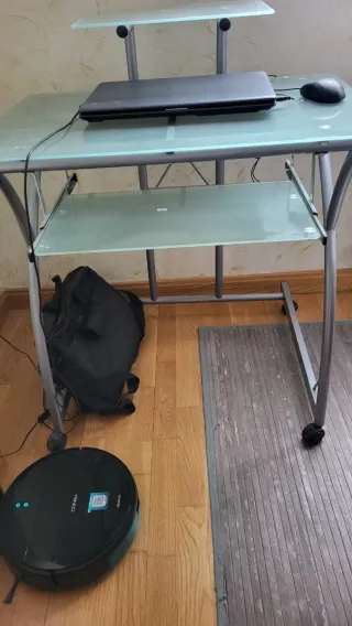 Mesa de cristal para ordenador