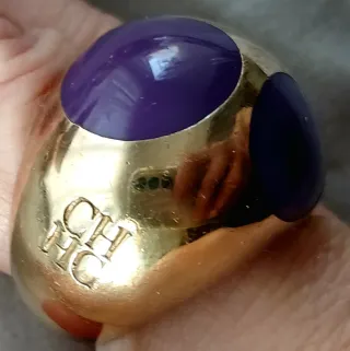 Anillo CH Plata 925 Baño Oro detalles moradas