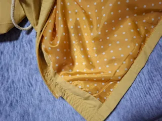 Chubasquero con capucha