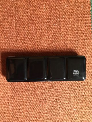 Winsor & Newton Caja Metálica Profesional 14