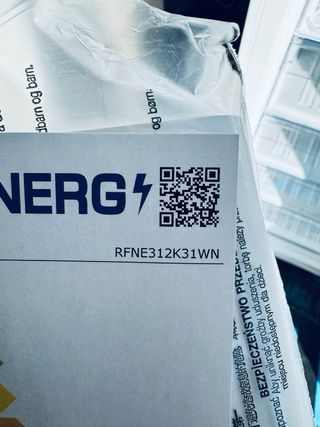 106.Congelador Vertical Beko No Frost NUEVO TARA.