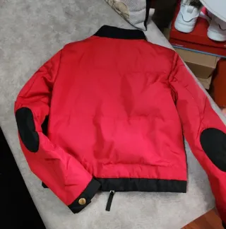 Chaqueta Bomber Zara Roja y Negra