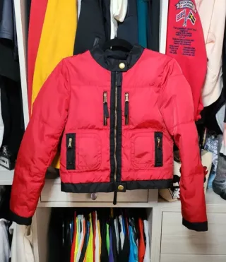 Chaqueta Bomber Zara Roja y Negra