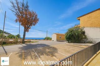 Piso en venta en Port Esportiu - Puig Rom - Canyelles en Roses