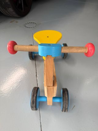 Triciclo correpasillos madera