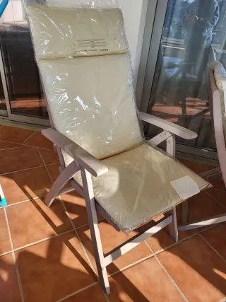 Mesa extensible Teka + 4 sillas y 2 sillones