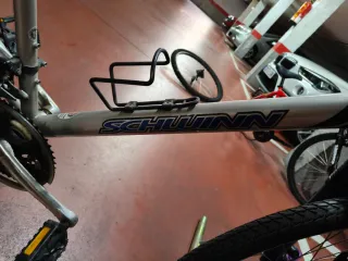 Bicicleta Roja Eleven - Freno Estropeado