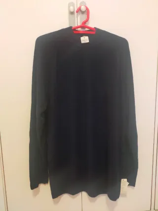 Jersey azul marino, nuevo a estrenar con etiqueta