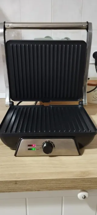 Parrilla Eléctrica Espaço Casa 2000W nueva