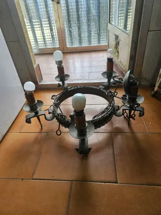 Lámpara de hierro forjado para salón