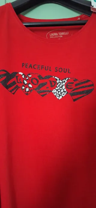 T-shirt rossa con stampa Peaceful Soul puro cotone