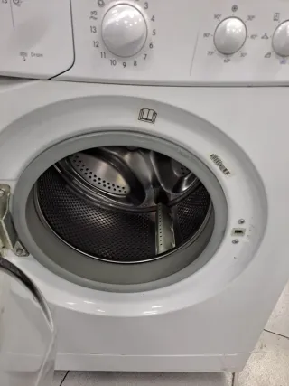 ♤Lavadora secadora Indesit 6.0/5.0kg con garantía♤