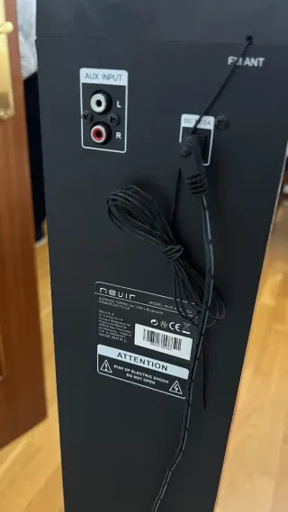 Torre de sonido Nevir