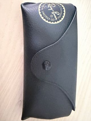 Gafas de sol Ray-Ban marrones y doradas