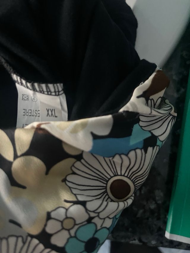 Vestito nero con fantasia floreale taglia XXL(