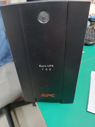 APC Gruppo di continuità BX70001