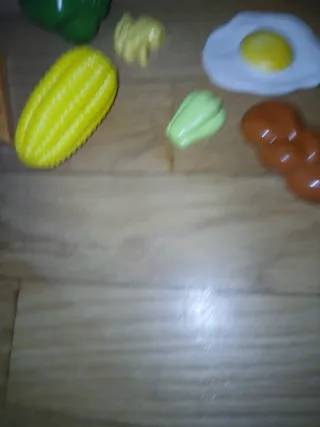 Comida de juguete variada