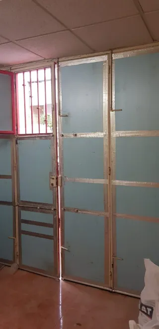 Puerta de garaje/cochera metálica