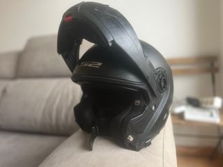 Casco modular LS2