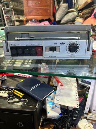 Radio Cassette Sanyo M2402-4F Plata