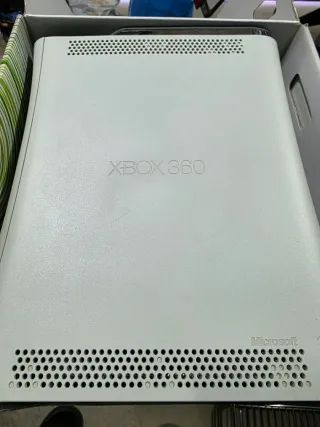 Xbox 360 con 5 juegos