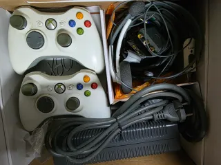 Xbox 360 con 5 juegos