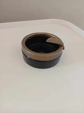 Cenicero Vintage Bronce y Negro