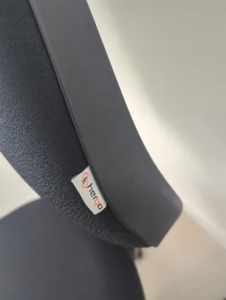 Silla de oficina negra