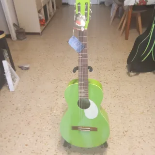 Guitarra Ortega Verde - Como Nueva