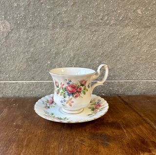 Taza de porcelana inglesa de Royal Albert