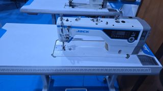 Máquina de coser industrial Jack A5E