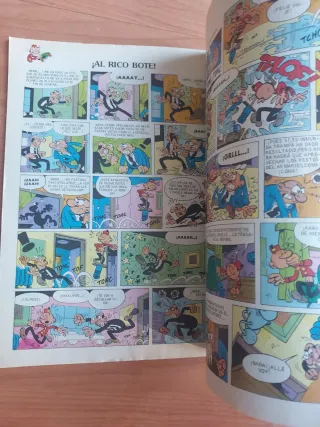Mortadelo y Filemón con el botones sacarino n. 199