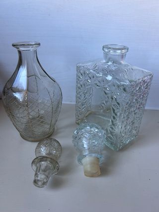 Lote 2 licoreras de cristal