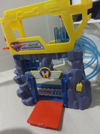 Super Zings Comisaría