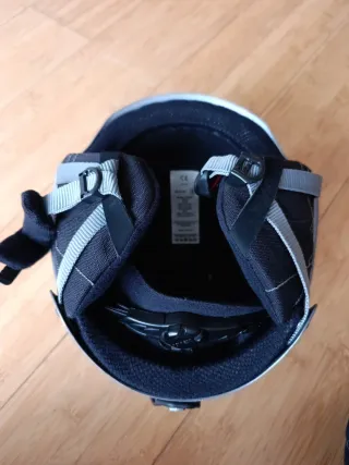 Casco con funda de esquí Uvex talla 52-55cm