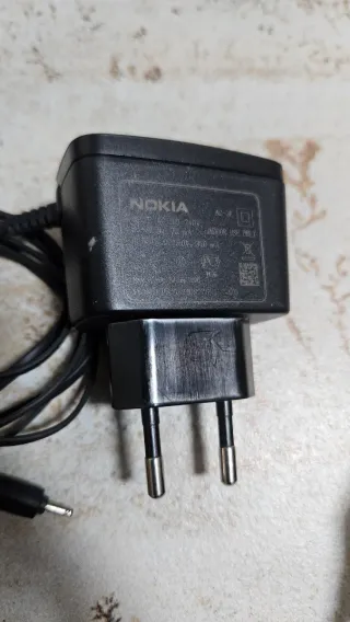 Cargadores  Nokia Antiguos Negro, dos clavijas