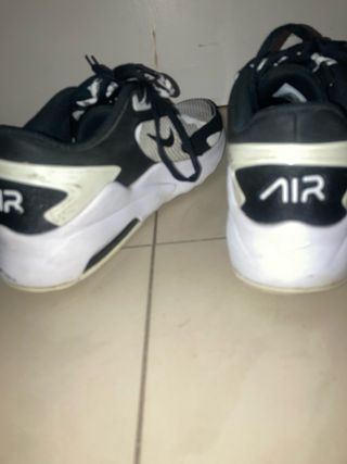 Zapatillas Nike Air Max Negras y Blancas