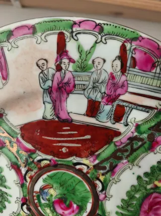 Conjunto porcelana china antigua – 7 platos +atril