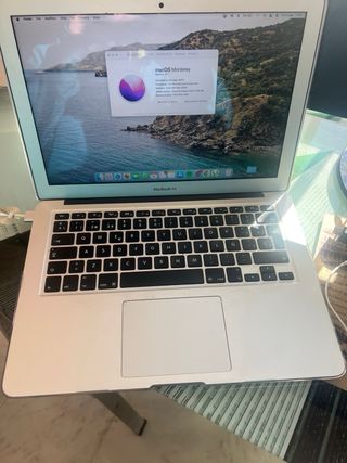 MacBook Air 13.6” 2017 Plata