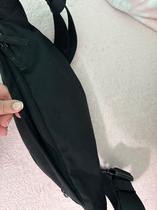 Riñonera Nike Air Max Negra y Rosa