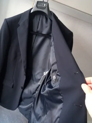 Traje de hombre Zara talla 40