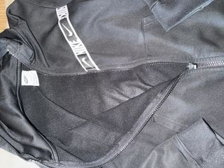 Sudadera con capucha Nike negra