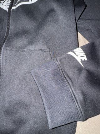 Sudadera con capucha Nike negra