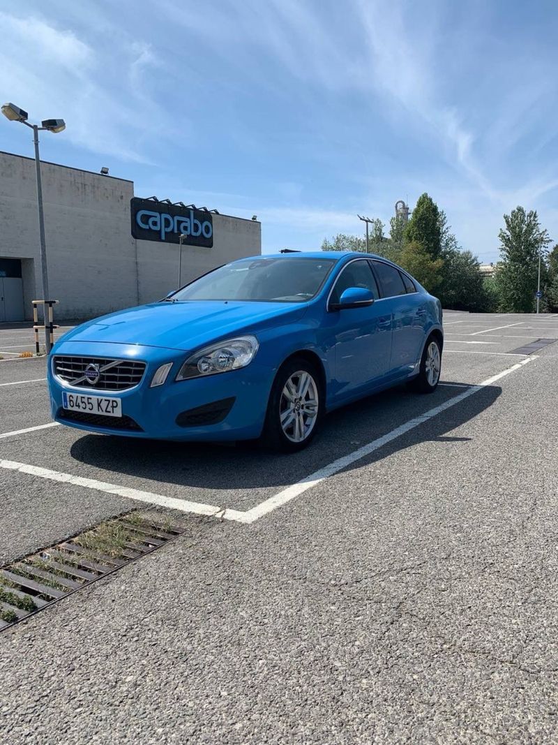 Volvo S60 2013 - foto 1