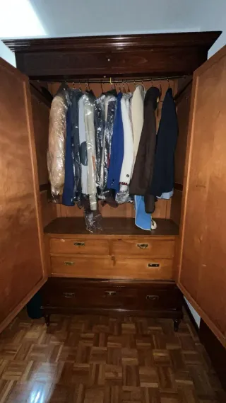 Armario antiguo madera. Doble Espejo gran calidad