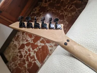 Guitarra Jackson JS12 Modificada