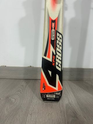 Esquís Rossignol con botas y bastones Descripcion!