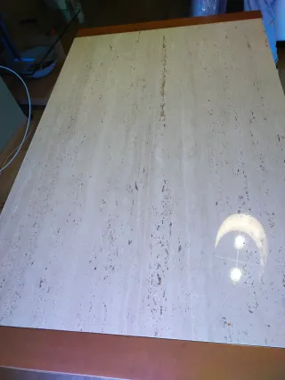 Mármol travertino,sin la madera.