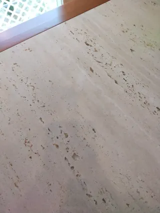 Mármol travertino,sin la madera.