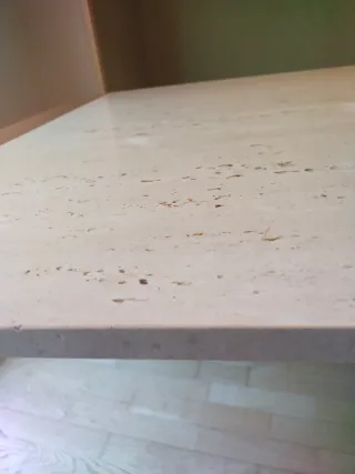 Mármol travertino,sin la madera.